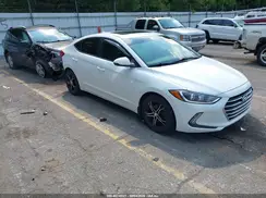 5NPD84LF4JH377565 2018 HYUNDAI ELANTRA