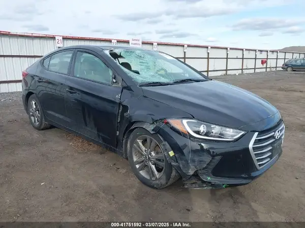 5NPD84LF4JH377890 2018 HYUNDAI ELANTRA - Image 1