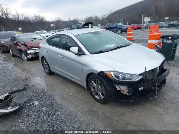 5NPD84LF4JH378375 2018 HYUNDAI ELANTRA - Image 1