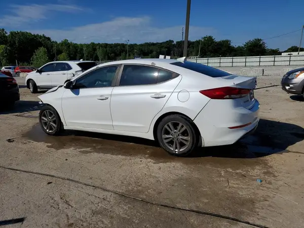 5NPD84LF4JH378389 2018 HYUNDAI ELANTRA - Image 2