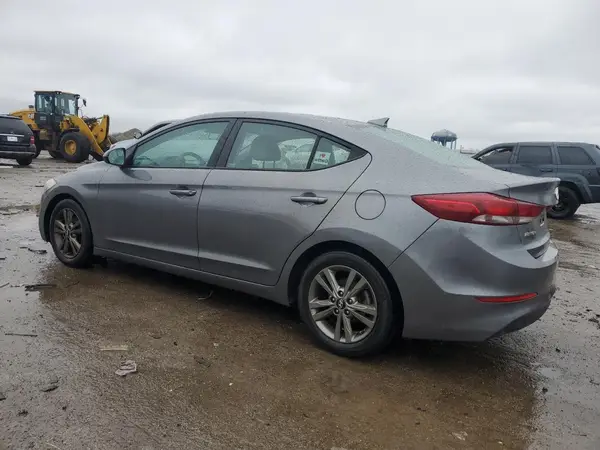 5NPD84LF4JH378988 2018 HYUNDAI ELANTRA - Image 2