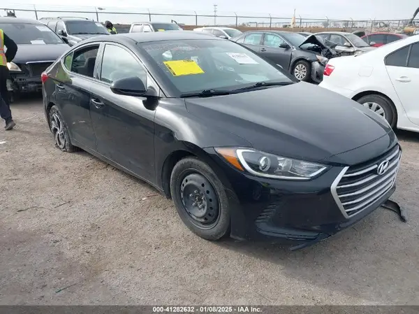 5NPD84LF4JH381650 2018 HYUNDAI ELANTRA - Image 1