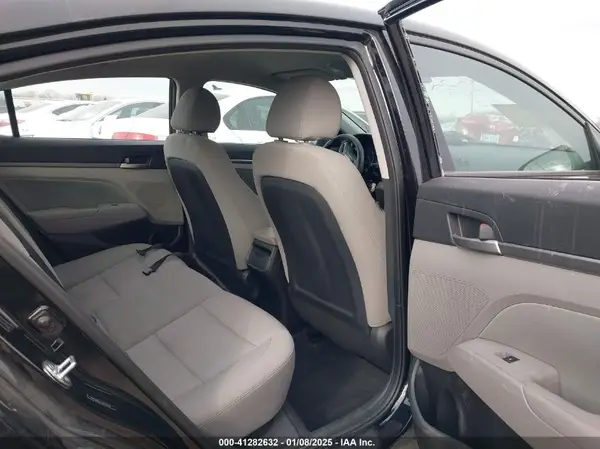 5NPD84LF4JH381650 2018 HYUNDAI ELANTRA - Image 8