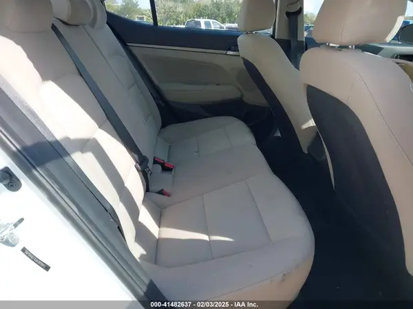 5NPD84LF4JH381843 2018 HYUNDAI ELANTRA - Image 8