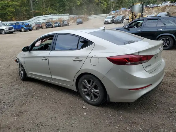 5NPD84LF4JH382944 2018 HYUNDAI ELANTRA - Image 2