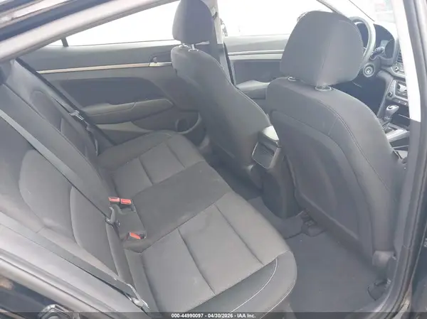 5NPD84LF4JH383057 2018 HYUNDAI ELANTRA - Image 8