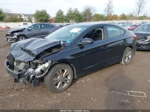 5NPD84LF4JH383091 2018 HYUNDAI ELANTRA - Image 2
