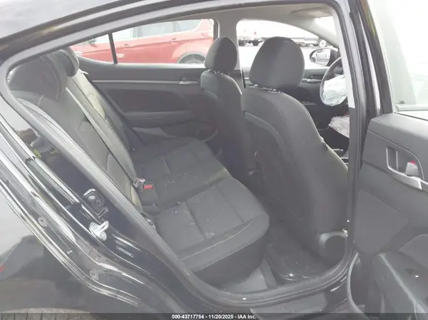 5NPD84LF4JH383091 2018 HYUNDAI ELANTRA - Image 8
