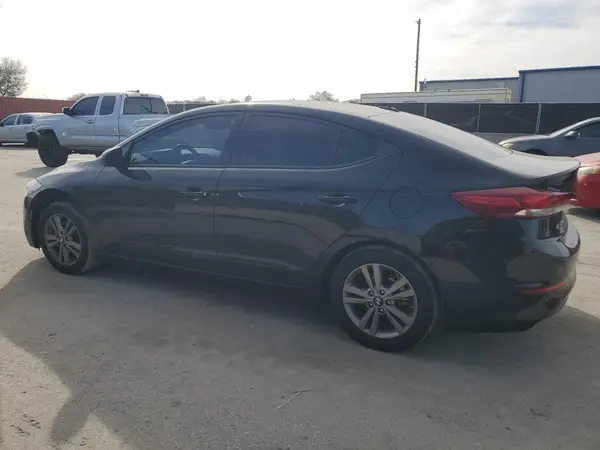 5NPD84LF4JH384094 2018 HYUNDAI ELANTRA - Image 2