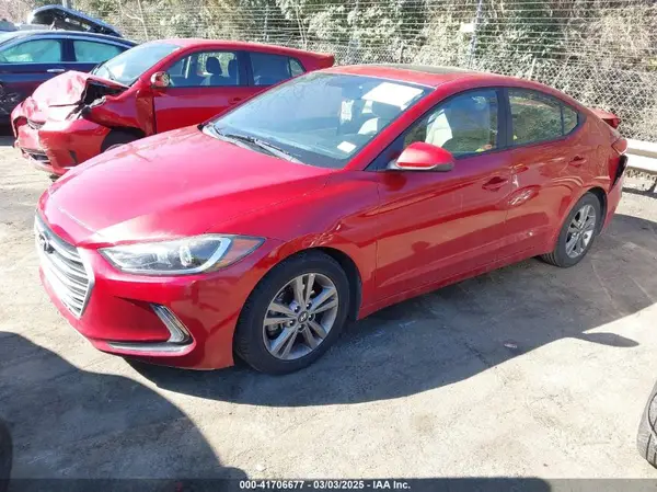 5NPD84LF4JH384550 2018 HYUNDAI ELANTRA - Image 2