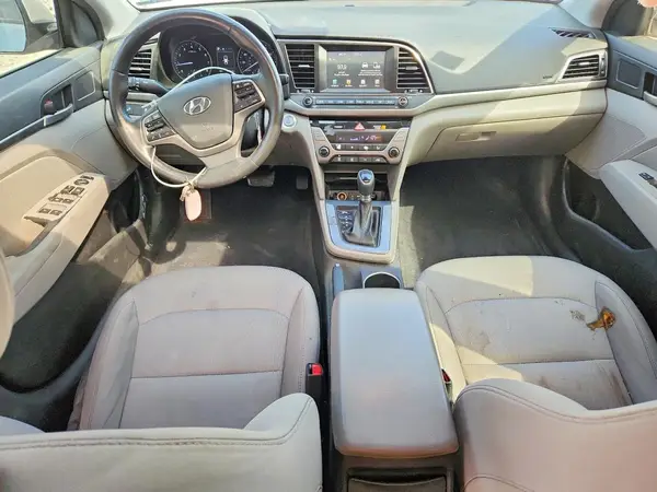 5NPD84LF4JH385746 2018 HYUNDAI ELANTRA - Image 8