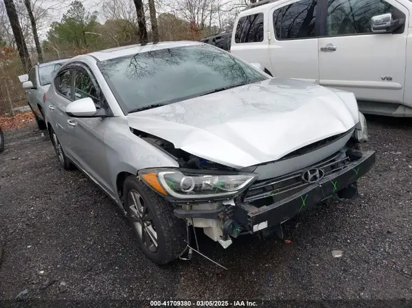 5NPD84LF4JH387979 2018 HYUNDAI ELANTRA - Image 1