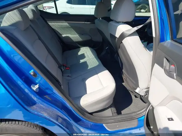 5NPD84LF4JH388744 2018 HYUNDAI ELANTRA - Image 8