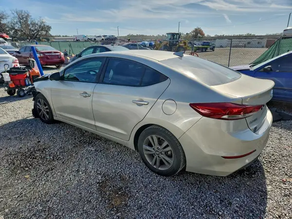 5NPD84LF4JH389232 2018 HYUNDAI ELANTRA - Image 2