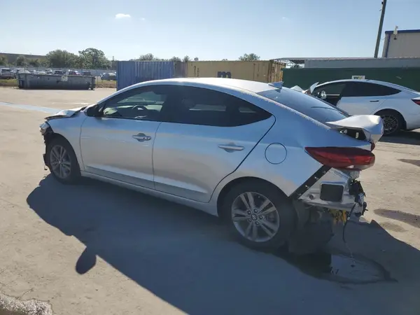 5NPD84LF4JH389800 2018 HYUNDAI ELANTRA - Image 2