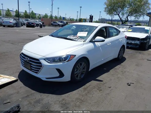 5NPD84LF4JH390333 2018 HYUNDAI ELANTRA - Image 2