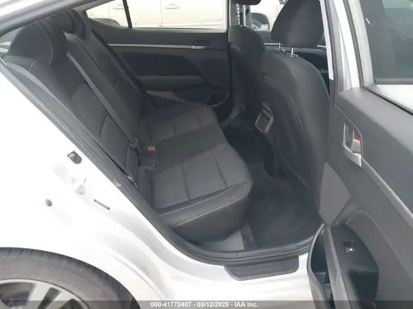 5NPD84LF4JH395953 2018 HYUNDAI ELANTRA - Image 8
