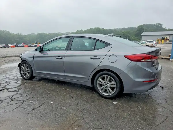 5NPD84LF4JH396276 2018 HYUNDAI ELANTRA - Image 2