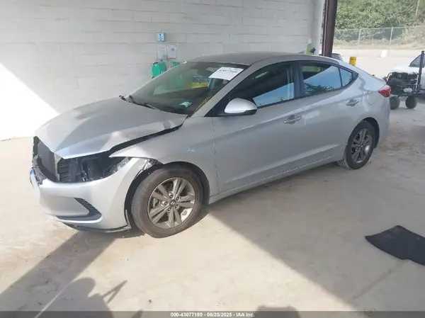 5NPD84LF4JH398142 2018 HYUNDAI ELANTRA - Image 2