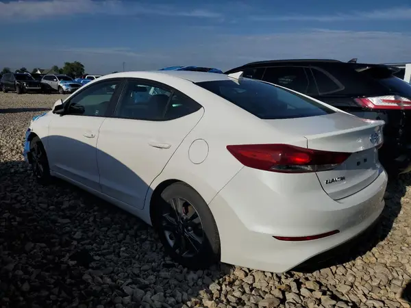 5NPD84LF4JH398786 2018 HYUNDAI ELANTRA - Image 2