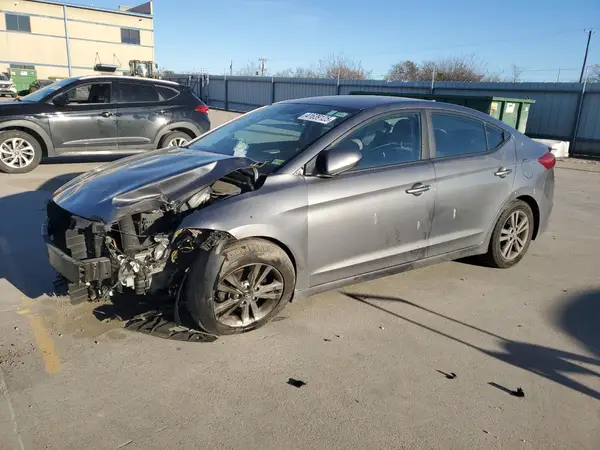 5NPD84LF4JH398979 2018 HYUNDAI ELANTRA - Image 1