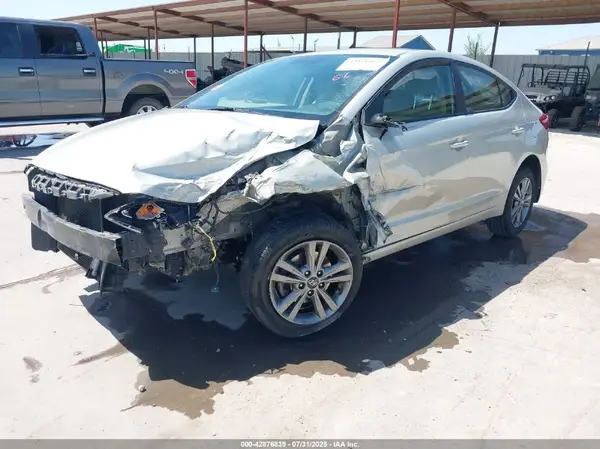 5NPD84LF4JH399601 2018 HYUNDAI ELANTRA - Image 2