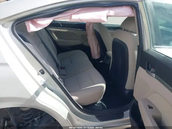 5NPD84LF4JH400228 2018 HYUNDAI ELANTRA - Image 8