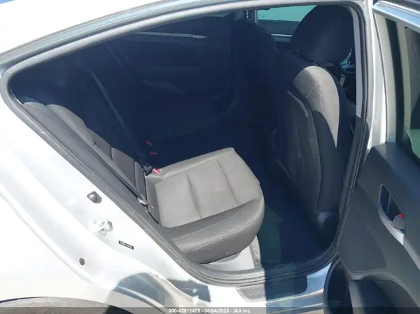 5NPD84LF4KH403504 2019 HYUNDAI ELANTRA - Image 8