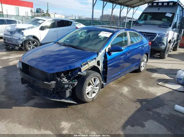 5NPD84LF4KH404068 2019 HYUNDAI ELANTRA - Image 2