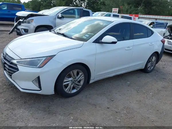 5NPD84LF4KH404409 2019 HYUNDAI ELANTRA - Image 2