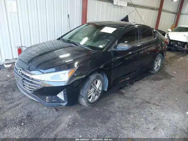 5NPD84LF4KH404703 2019 HYUNDAI ELANTRA - Image 2