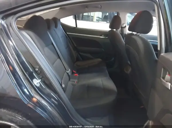 5NPD84LF4KH404703 2019 HYUNDAI ELANTRA - Image 8
