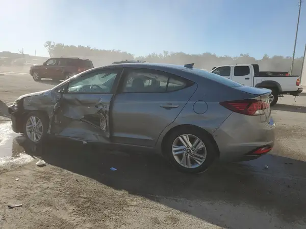 5NPD84LF4KH407097 2019 HYUNDAI ELANTRA - Image 2