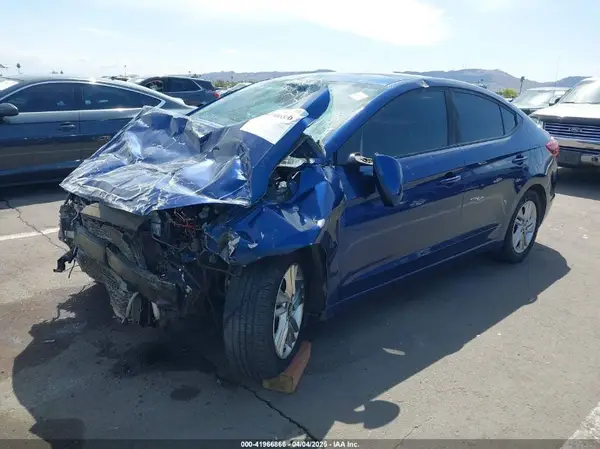 5NPD84LF4KH407665 2019 HYUNDAI ELANTRA - Image 2