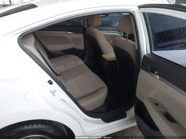 5NPD84LF4KH409013 2019 HYUNDAI ELANTRA - Image 8