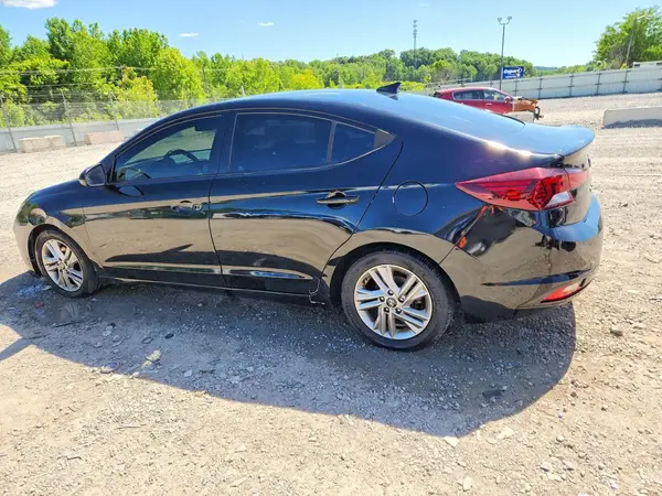5NPD84LF4KH410534 2019 HYUNDAI ELANTRA - Image 2