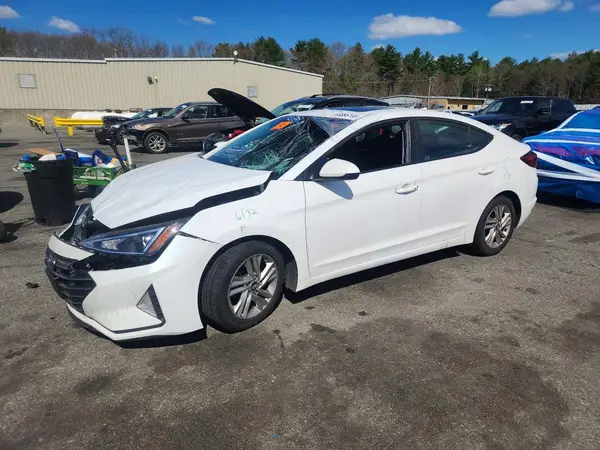 5NPD84LF4KH413918 2019 HYUNDAI ELANTRA - Image 1