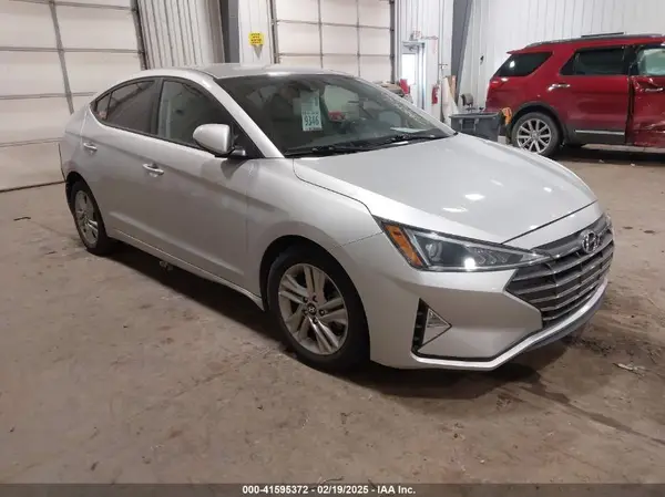 5NPD84LF4KH416317 2019 HYUNDAI ELANTRA - Image 1