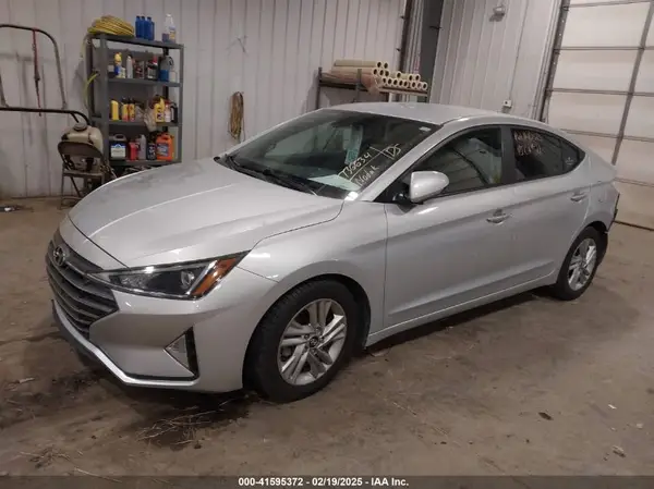 5NPD84LF4KH416317 2019 HYUNDAI ELANTRA - Image 2
