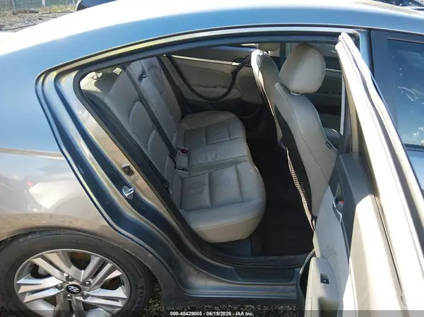 5NPD84LF4KH417080 2019 HYUNDAI ELANTRA - Image 8