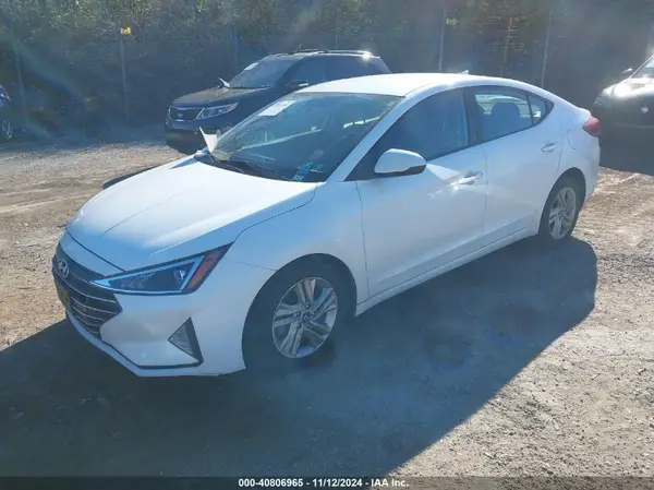 5NPD84LF4KH418293 2019 HYUNDAI ELANTRA - Image 2