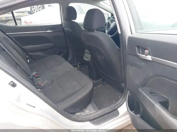 5NPD84LF4KH418326 2019 HYUNDAI ELANTRA - Image 8