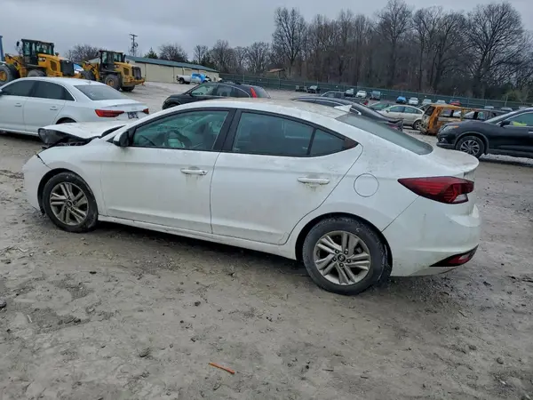5NPD84LF4KH418911 2019 HYUNDAI ELANTRA - Image 2