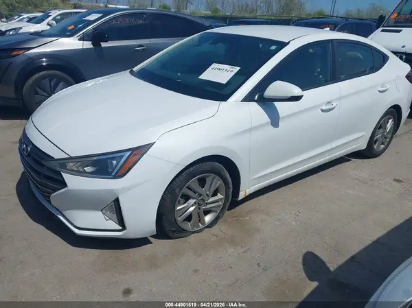 5NPD84LF4KH419895 2019 HYUNDAI ELANTRA - Image 2