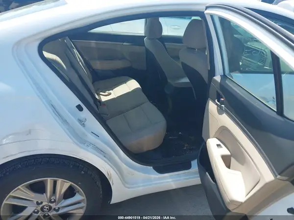 5NPD84LF4KH419895 2019 HYUNDAI ELANTRA - Image 8