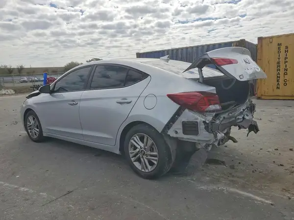 5NPD84LF4KH421002 2019 HYUNDAI ELANTRA - Image 2