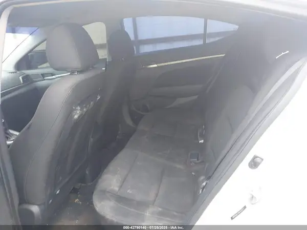 5NPD84LF4KH421677 2019 HYUNDAI ELANTRA - Image 8
