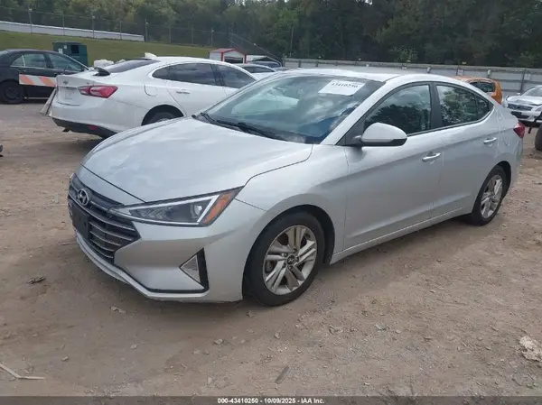 5NPD84LF4KH422392 2019 HYUNDAI ELANTRA - Image 2