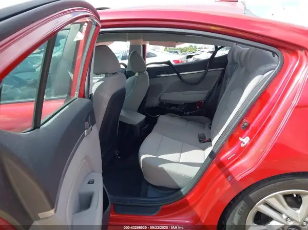 5NPD84LF4KH423204 2019 HYUNDAI ELANTRA - Image 8