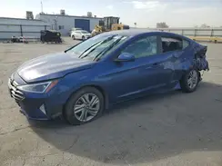 5NPD84LF4KH423932 2019 HYUNDAI ELANTRA
